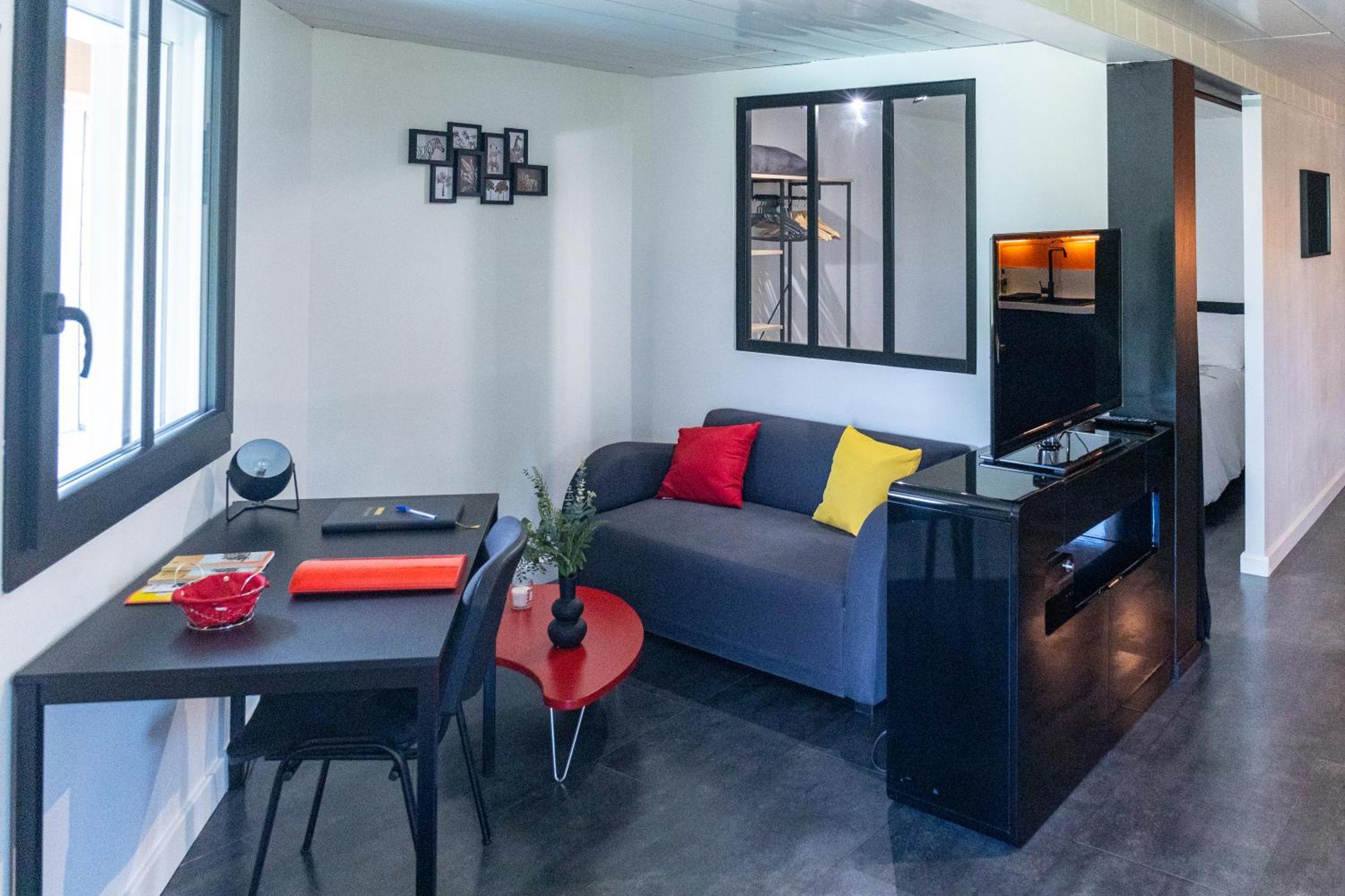 Comme Dans Un Ecrin - T2 De 50 M² Avec Jardin, Terrasse Et Piscine Daire Vernaison Dış mekan fotoğraf
